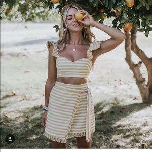 NWOT LPA skirt 360 in creamsicle - size S